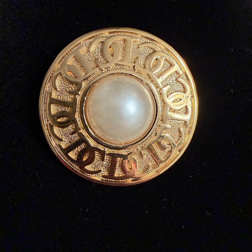Christian Dior Gold and Faux Pearl Circular Brooch